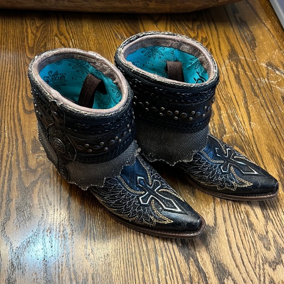 Corral Shoes - Corral boots